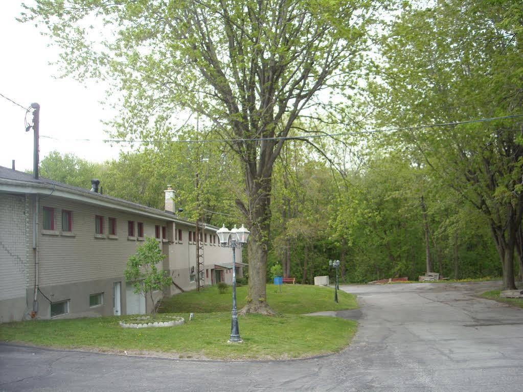 Motel Des Erables Coteau-du-Lac Luaran gambar